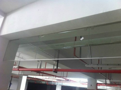 武漢擋煙垂壁安裝公司向大家介紹擋煙垂壁的主要材質(zhì)